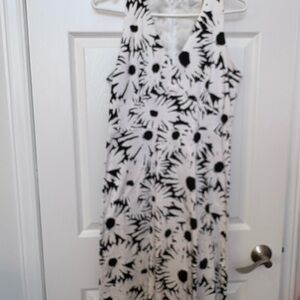 Black and White Floral Women's Dress